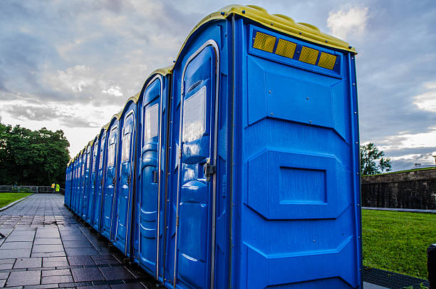 Best Affordable portable toilet rental  in Lewiston, ME